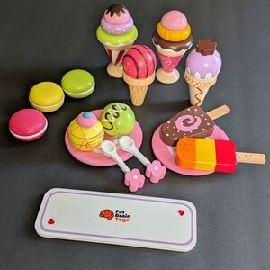 Fat Brain Toys We All Scream For Ice Cream Wooden Pretend Dessert Play Set (3+)